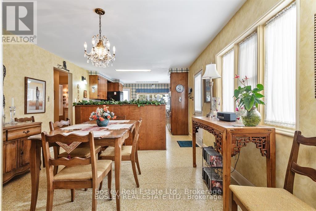 380 D'ARCY STREET - 16