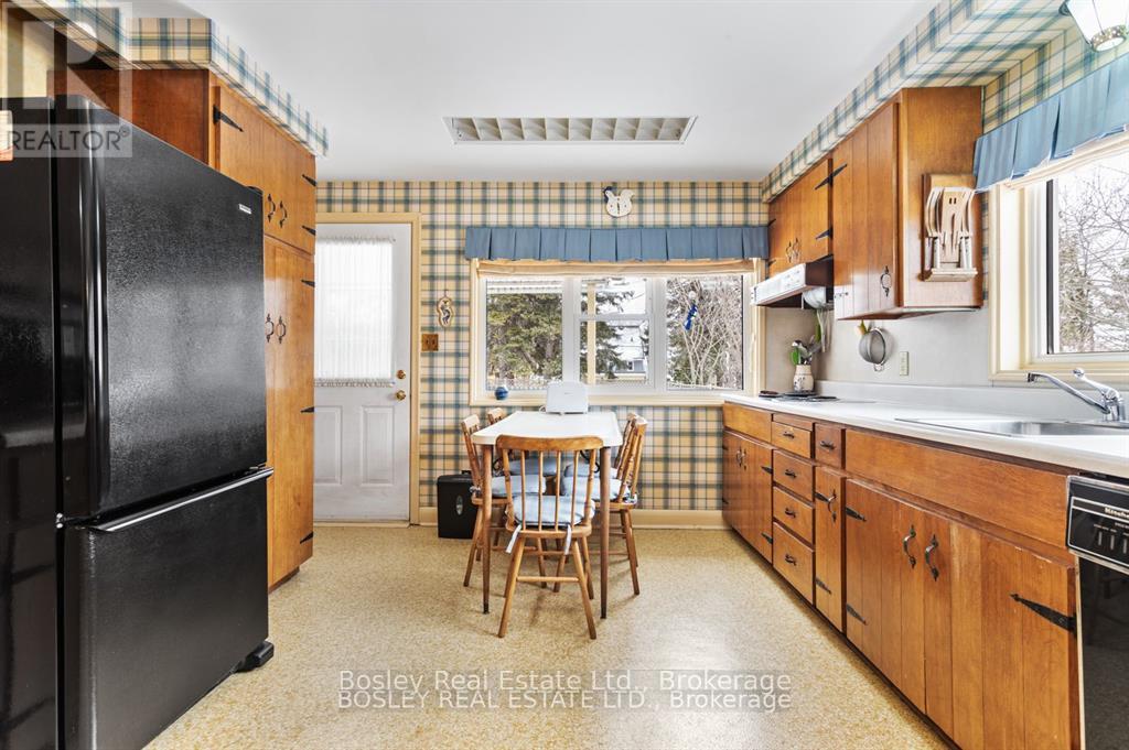 380 D'ARCY STREET - 20