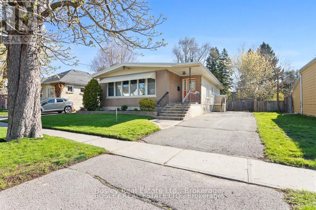 380 D'ARCY STREET - 3