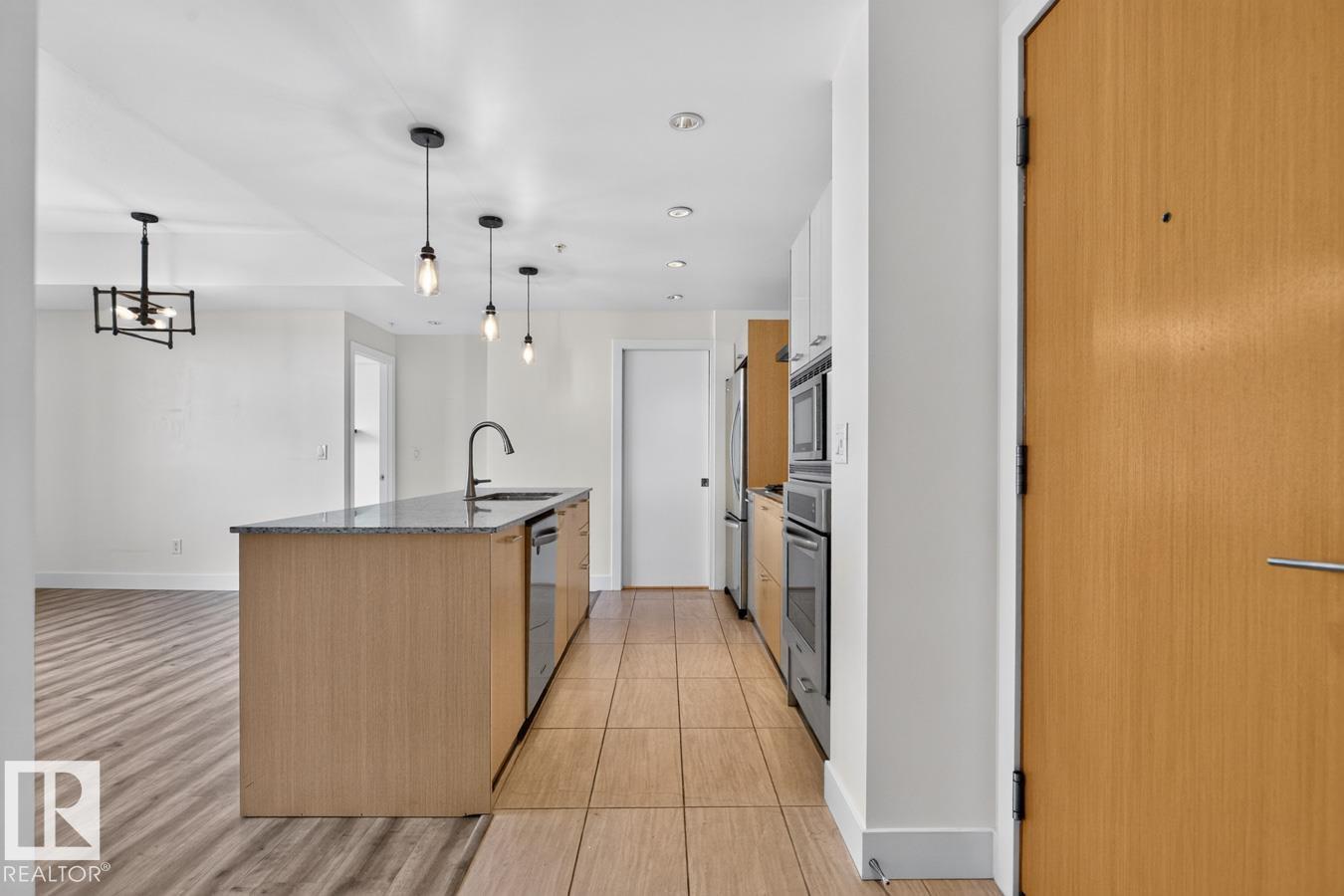 #407 2504 109 ST NW - 5