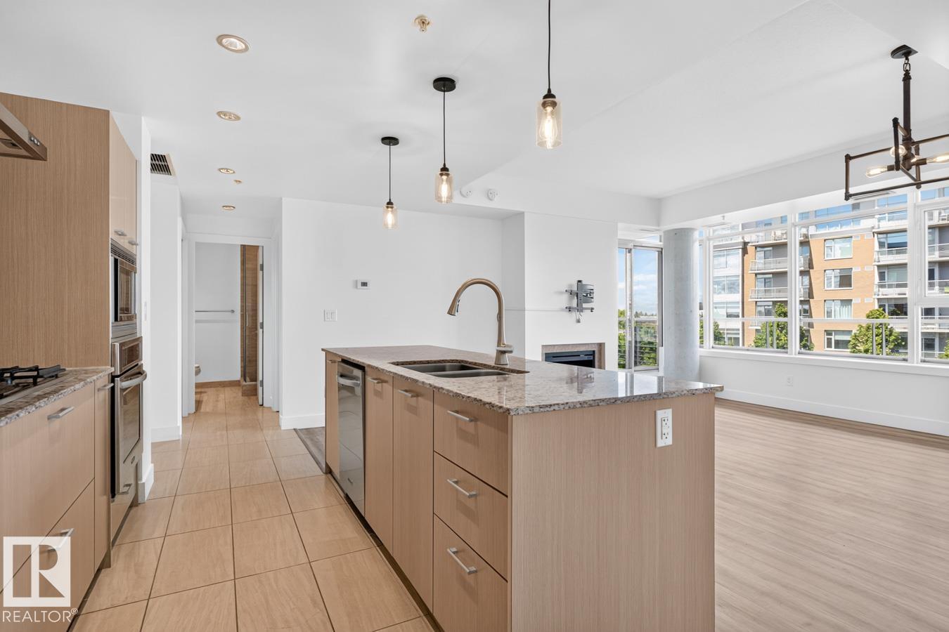 #407 2504 109 ST NW - 9