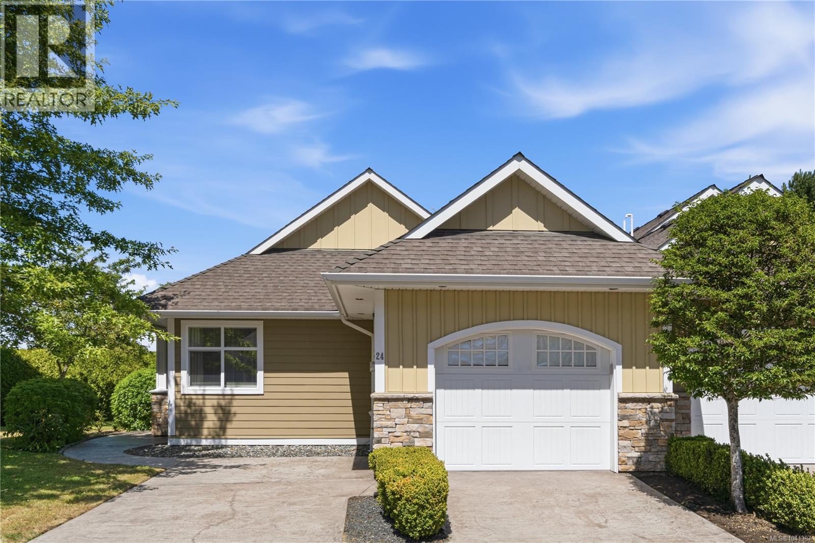 #24 447 Pym St N - 1