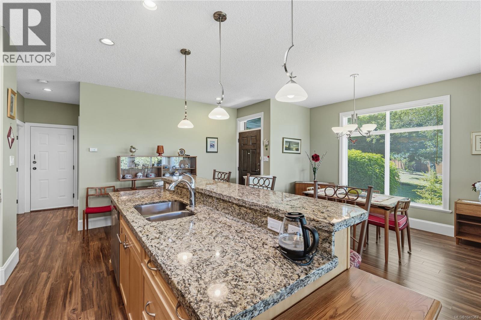 24 447 Pym St N, Parksville