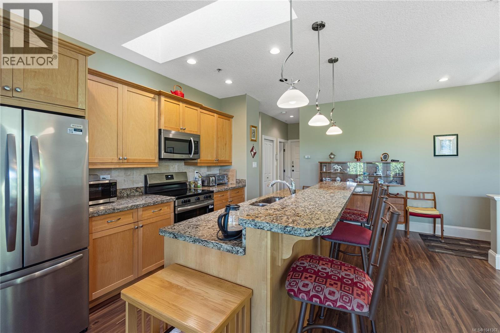 24 447 Pym St N, Parksville