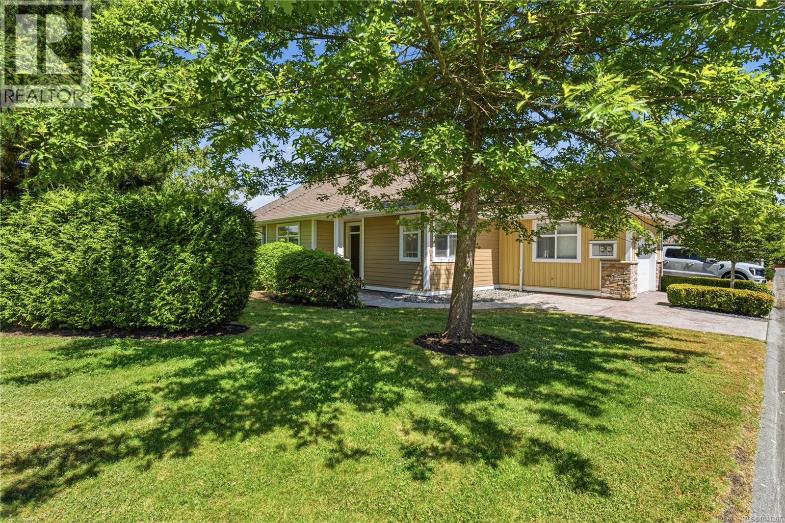 24 447 Pym St N, Parksville