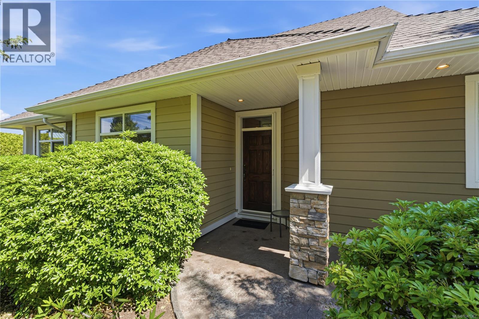 24 447 Pym St N, Parksville