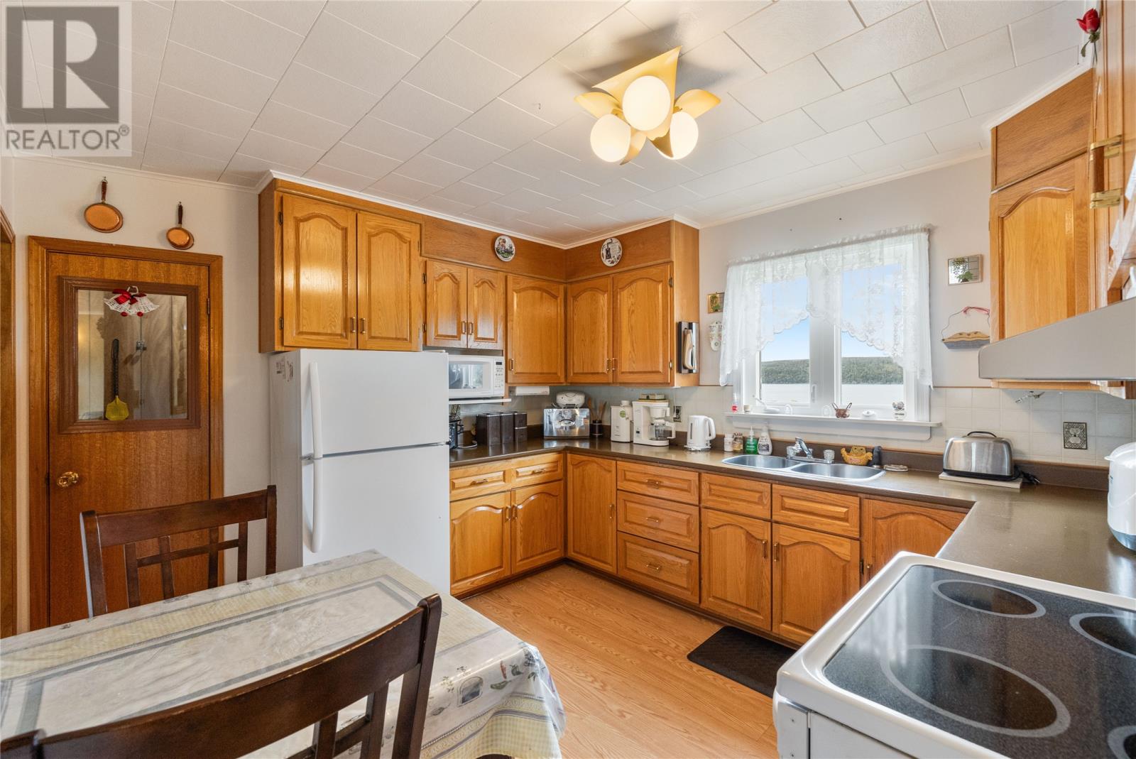 95 Main Road - 6