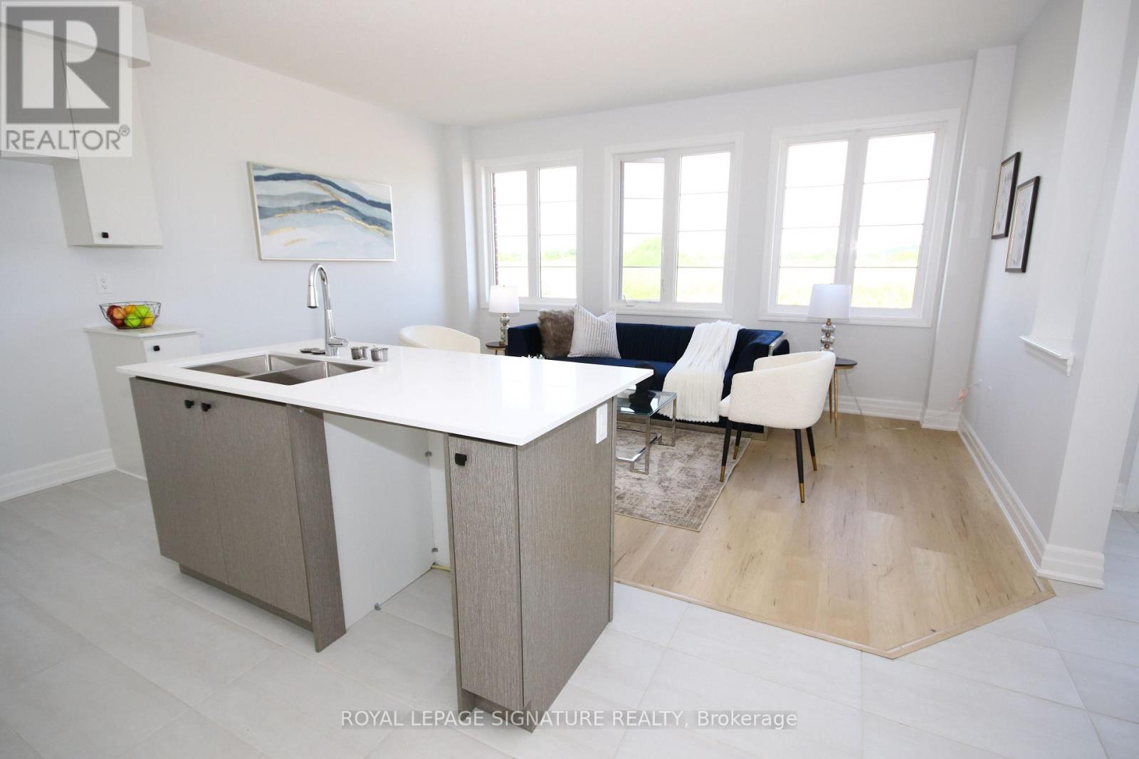 131 UNION BOULEVARD - 2