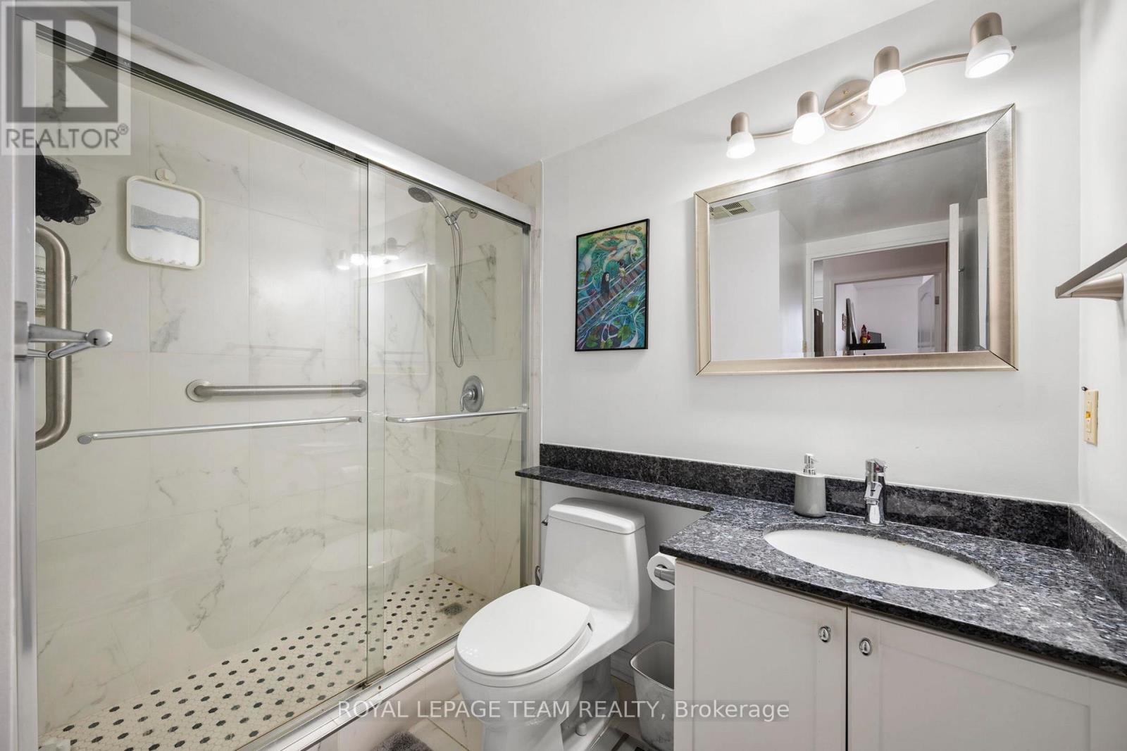#902 45 HOLLAND AVENUE - 25