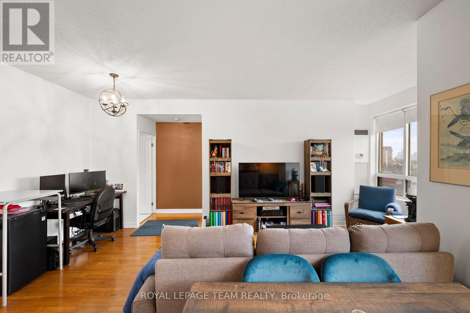 #902 45 HOLLAND AVENUE - 6