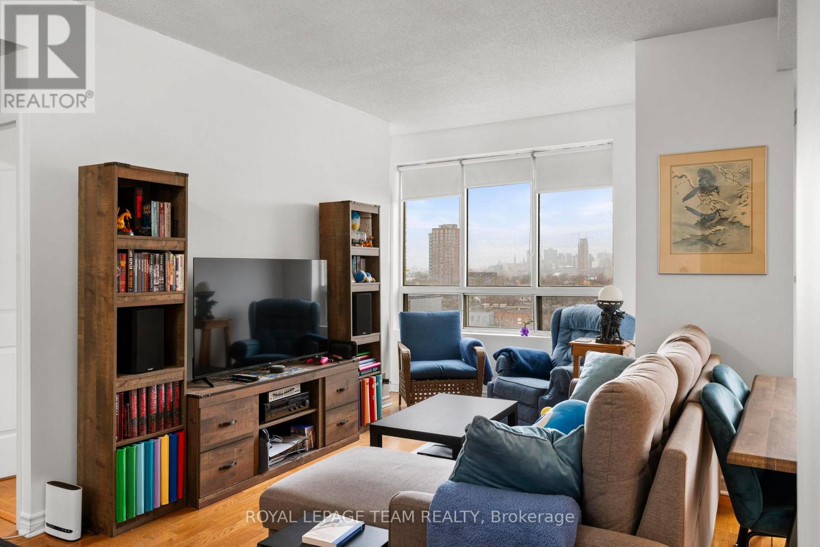 #902 45 HOLLAND AVENUE - 7