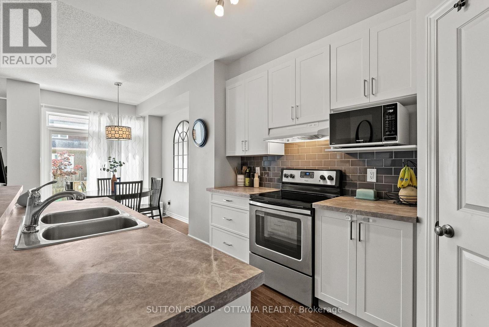 3 Bed, 3 Bath House for Sale in Ottawa – 711 HAZELNUT CRESCENT, Ottawa – MLS# X13484426 - Image 10