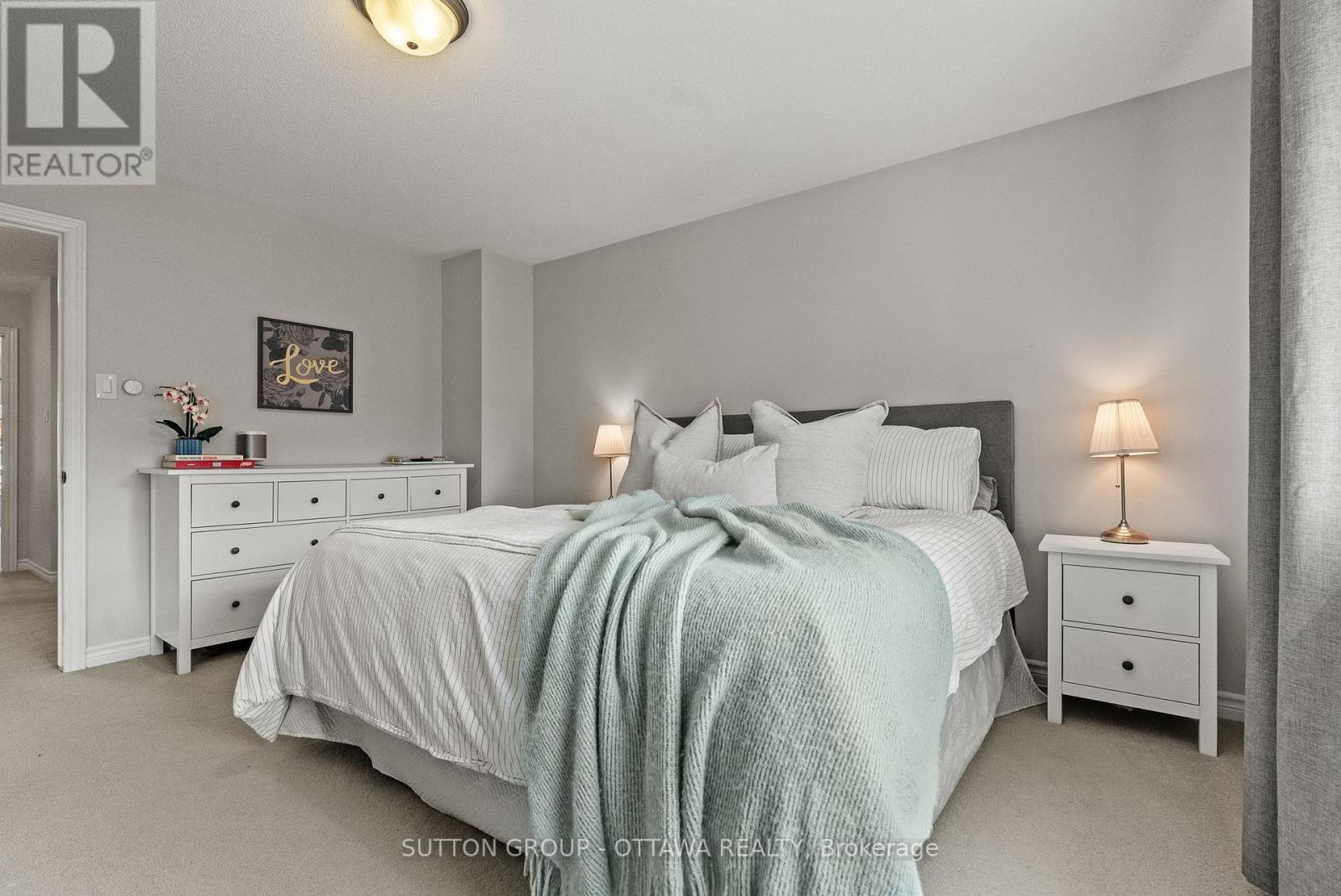 3 Bed, 3 Bath House for Sale in Ottawa – 711 HAZELNUT CRESCENT, Ottawa – MLS# X13484426 - Image 23