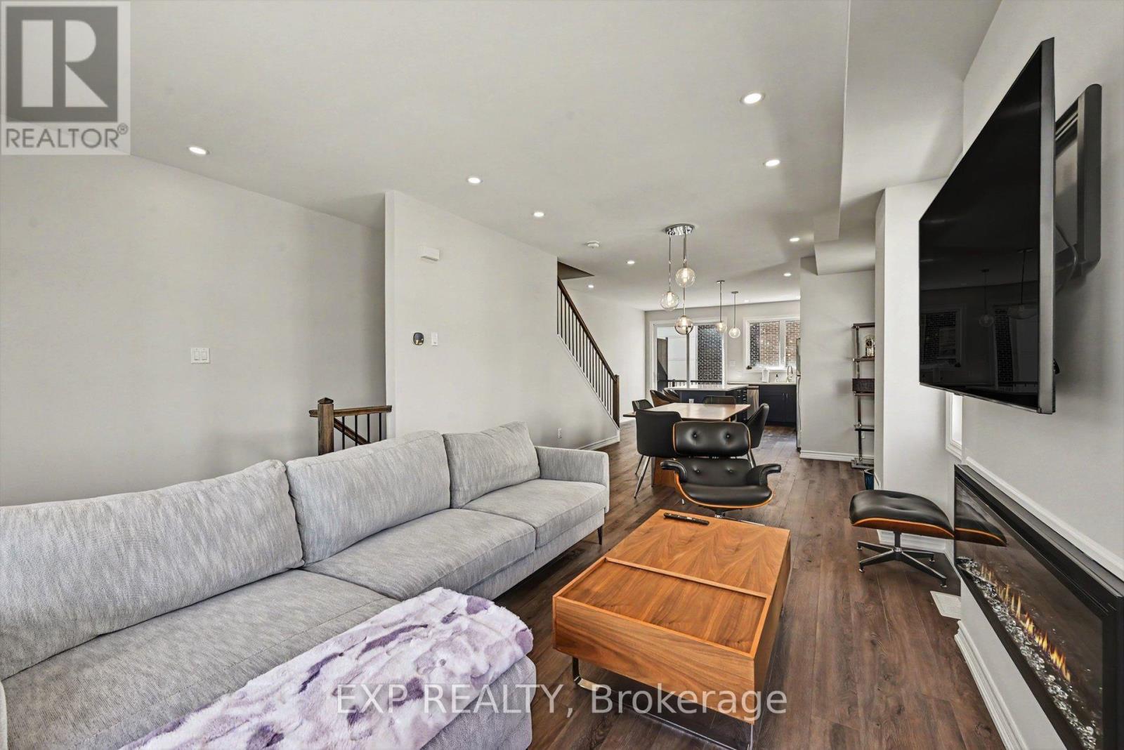 4 Bed, 3 Bath House for Sale in Ottawa – 1400 HEMLOCK ROAD, Ottawa – MLS# X13484500 - Image 9