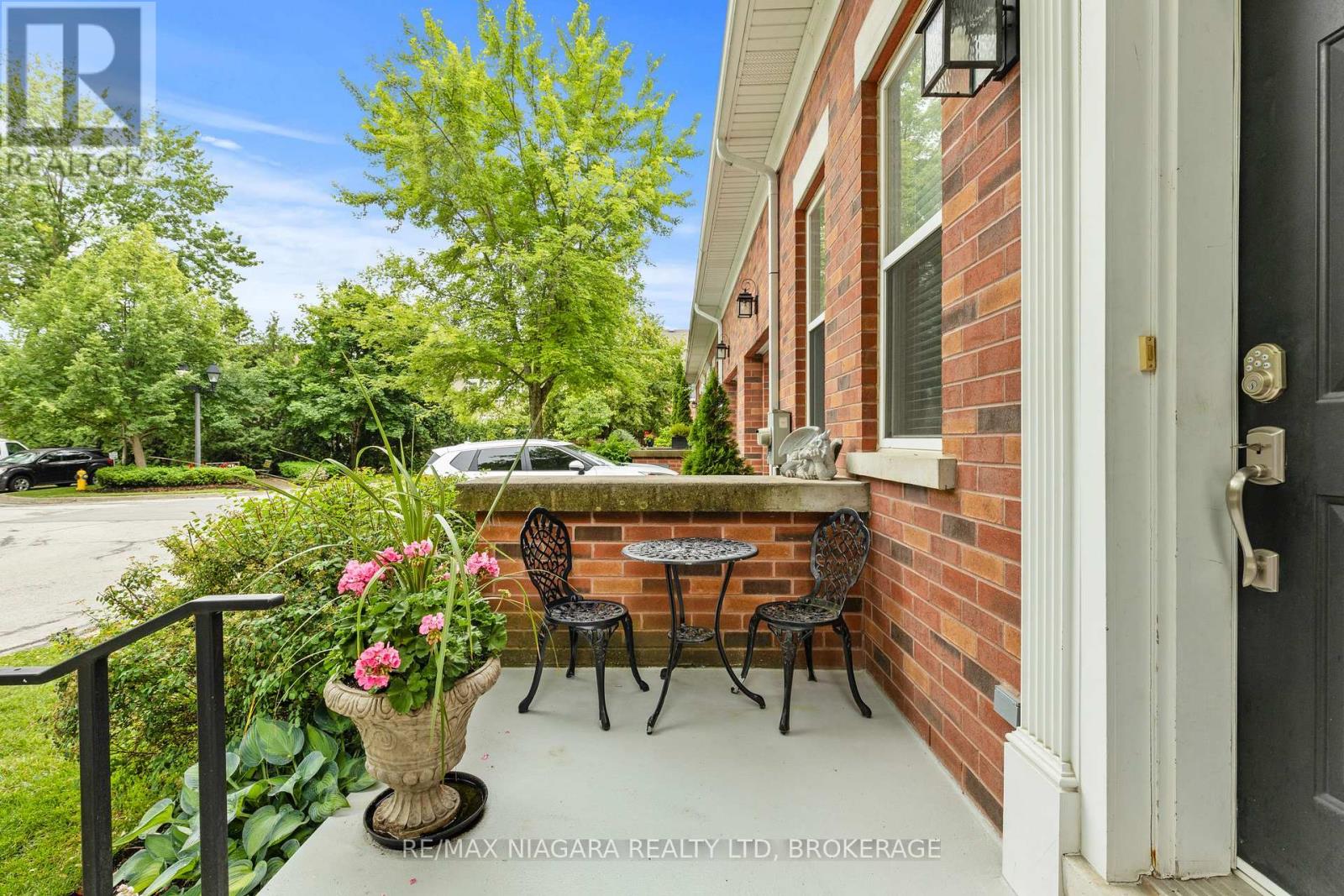 #3 481 VICTORIA STREET - 4