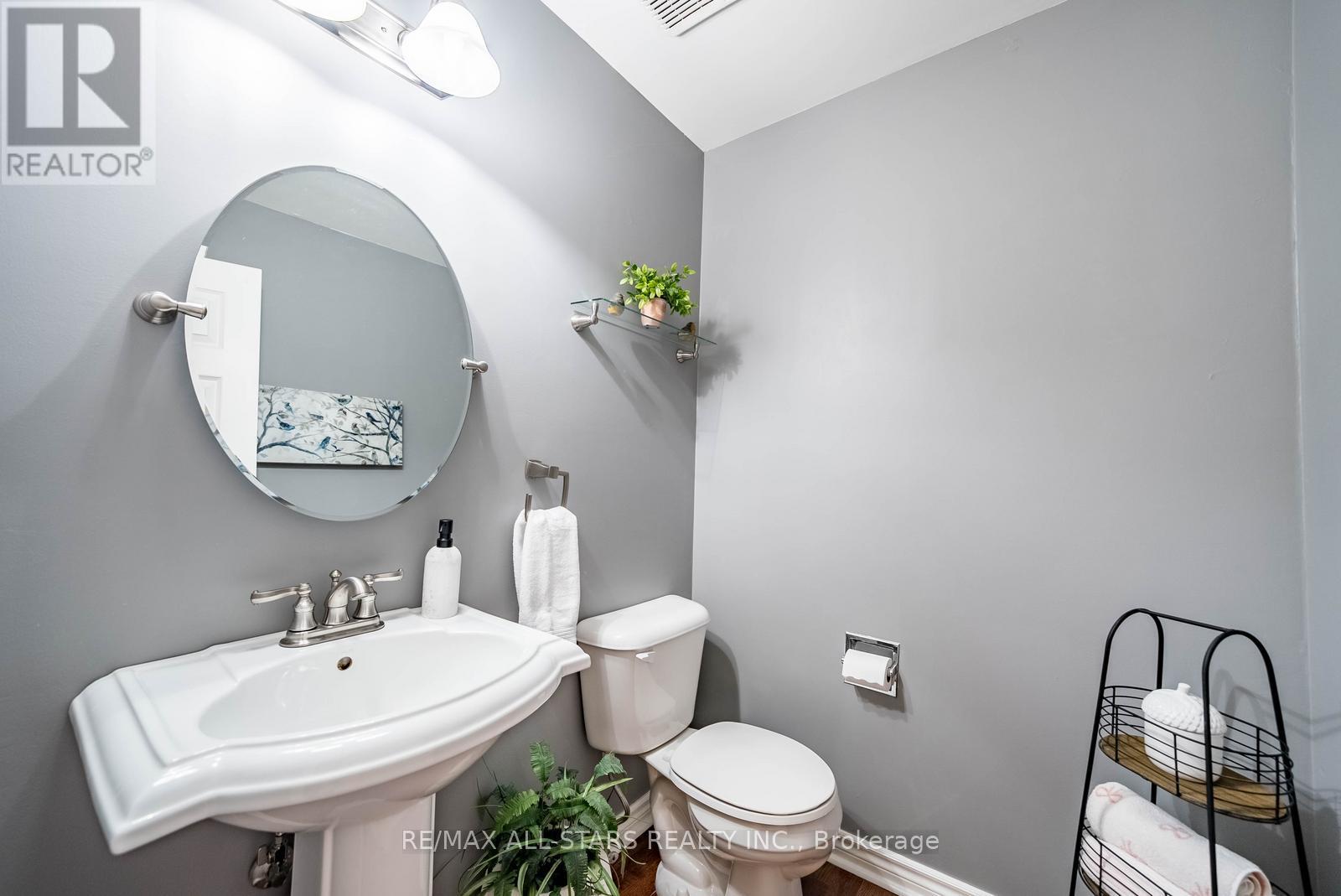 636 RUPERT AVENUE - 15