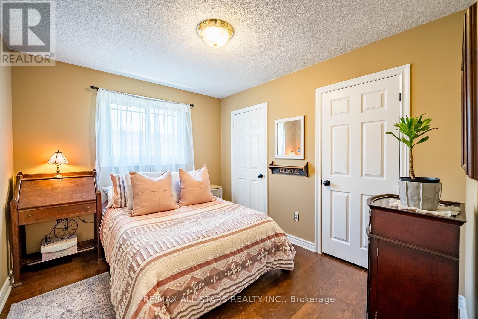 636 RUPERT AVENUE - 22