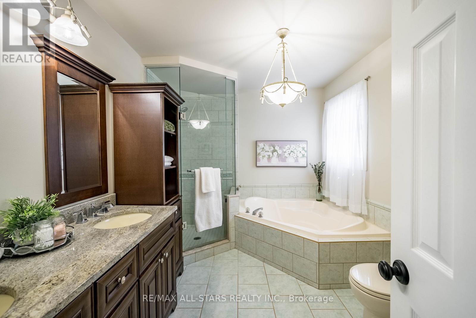 636 RUPERT AVENUE - 20
