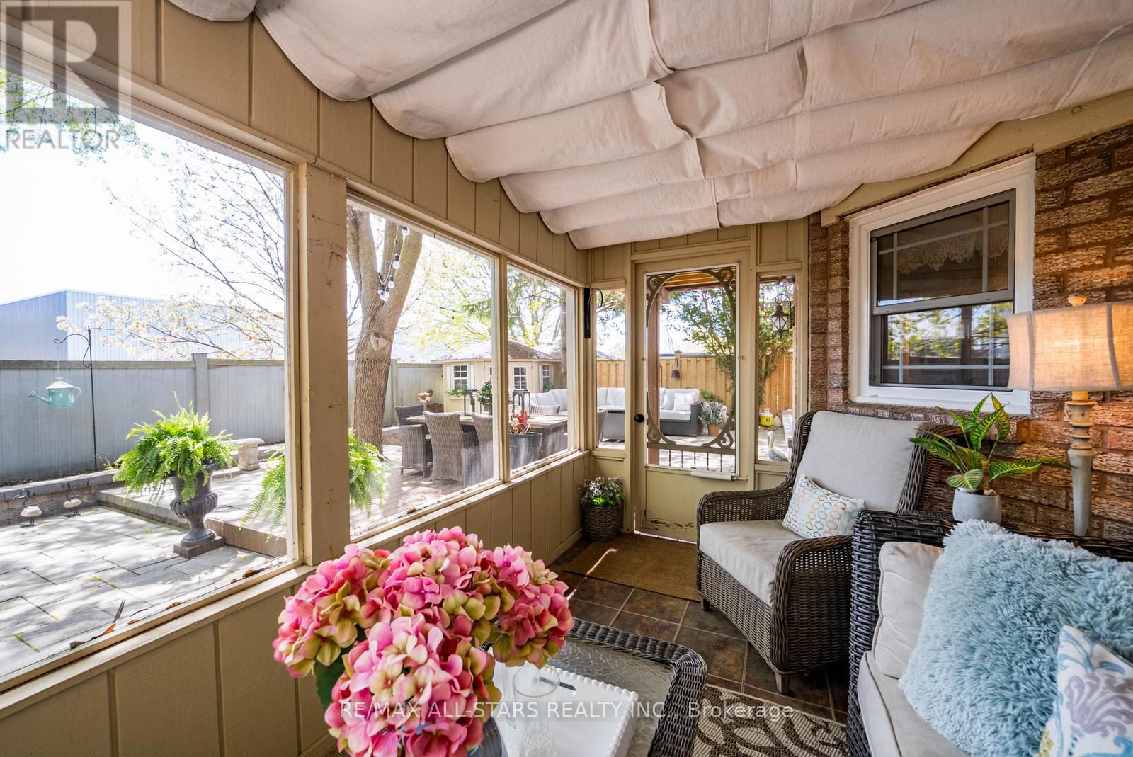 636 RUPERT AVENUE - 29