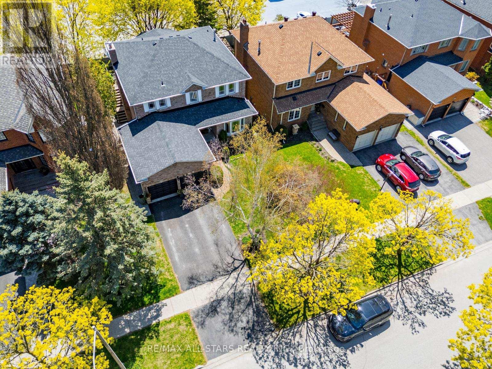 636 RUPERT AVENUE - 36