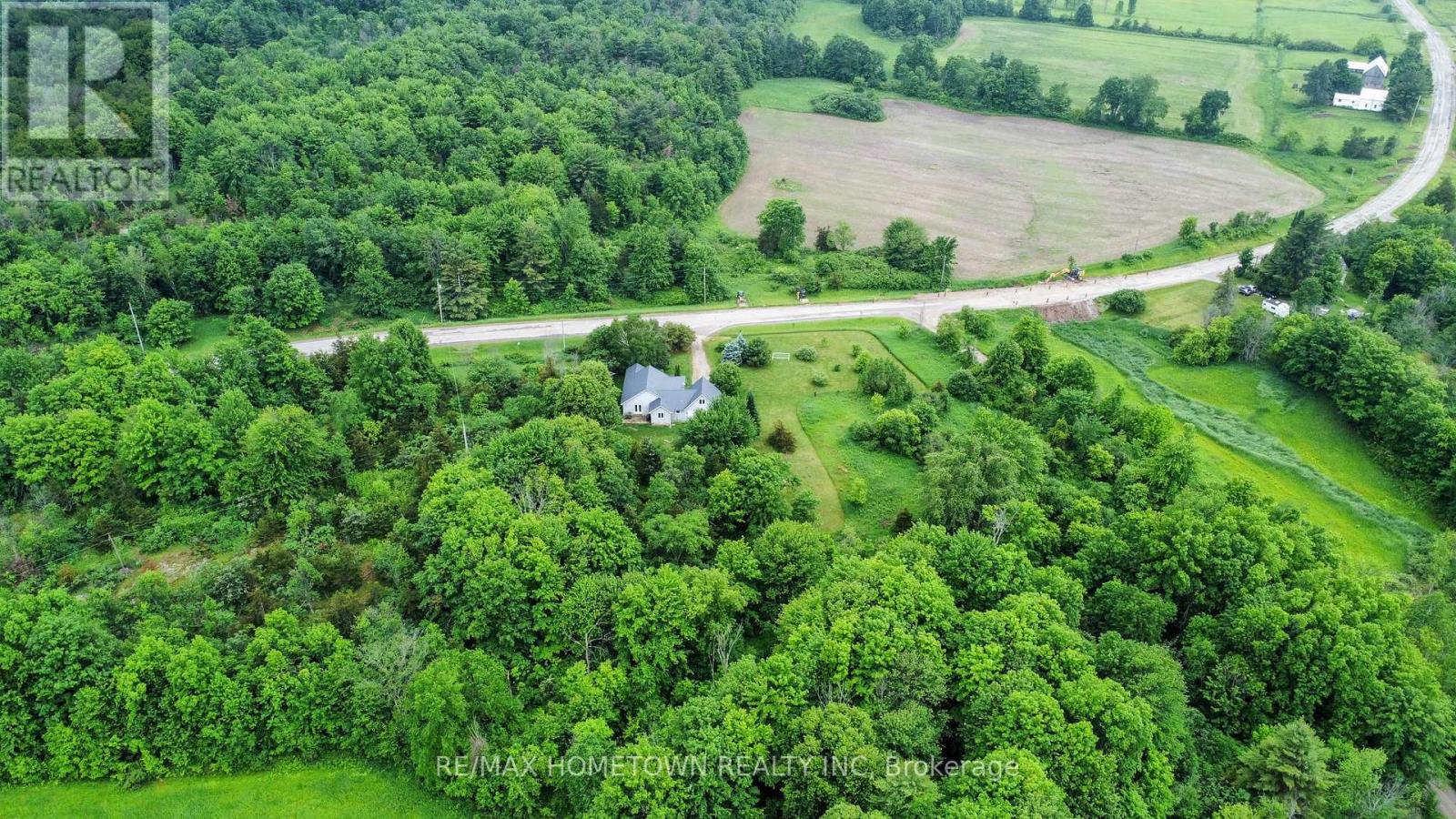 134 ROCKFIELD ROAD - 40