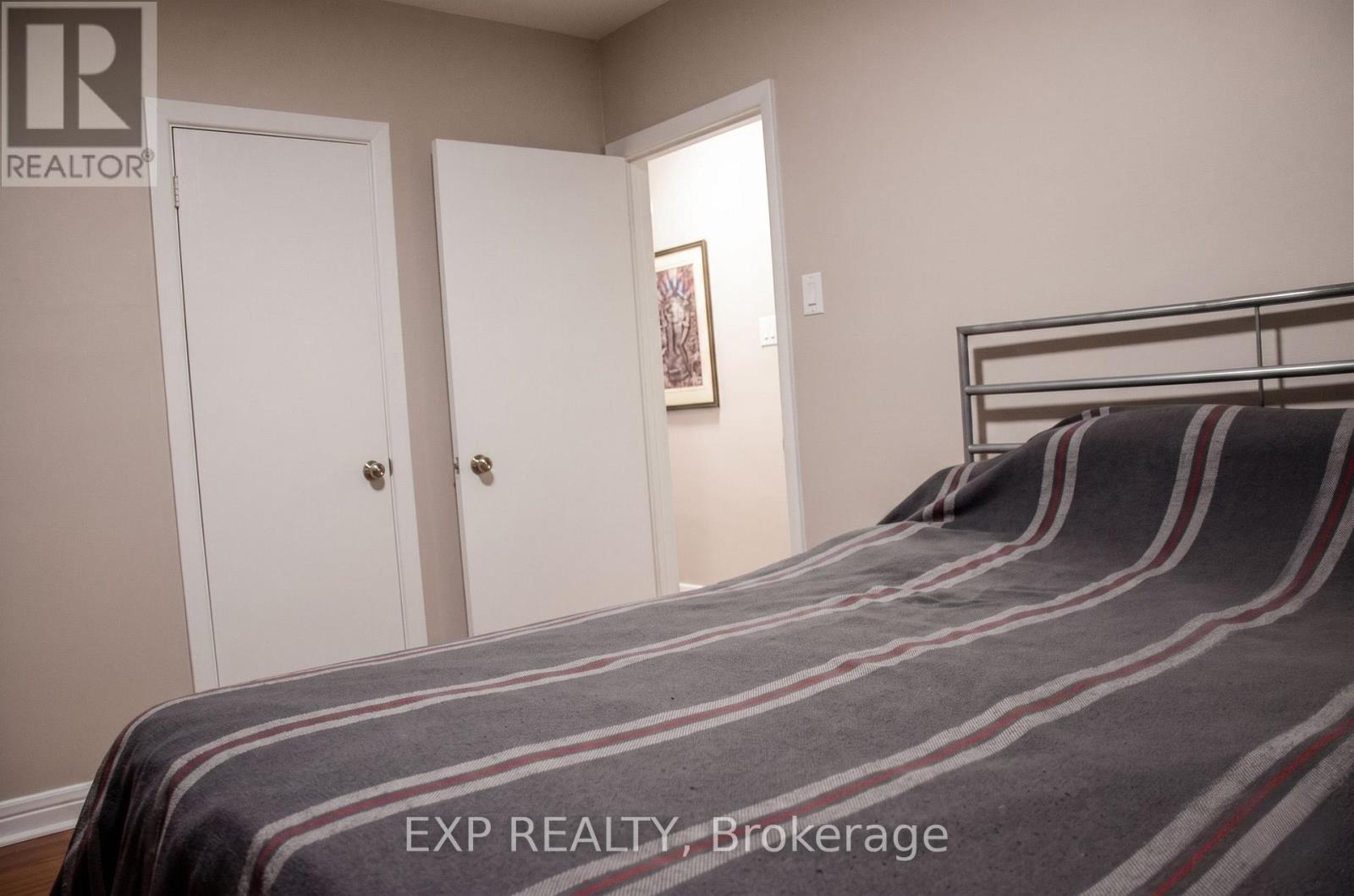 2 Bed, 1 Bath Multi-Family for Rent in Ottawa – 42 LAVERGNE STREET, Ottawa – MLS# X13484240 - Image 12
