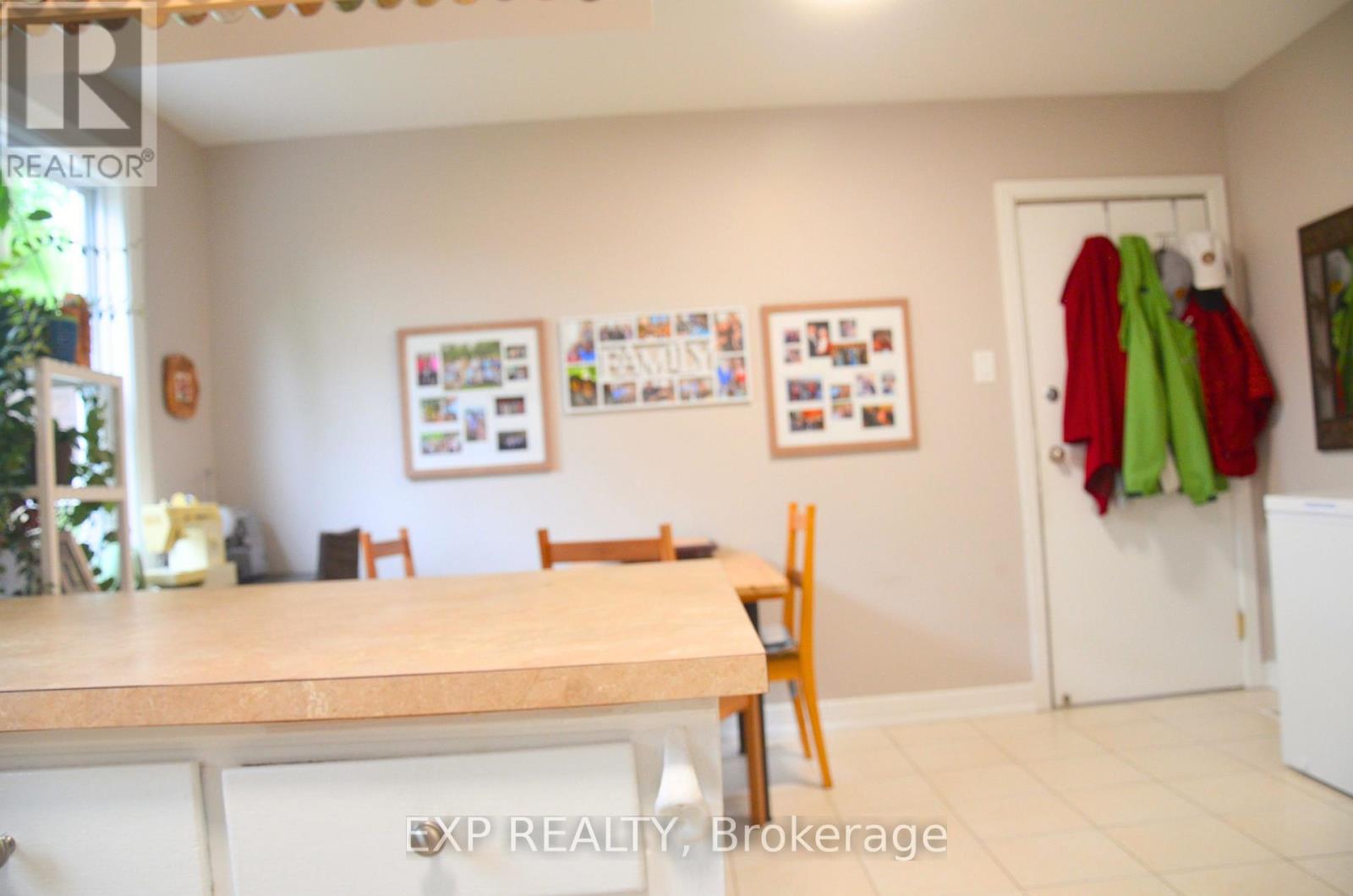 2 Bed, 1 Bath Multi-Family for Rent in Ottawa – 42 LAVERGNE STREET, Ottawa – MLS# X13484240 - Image 15
