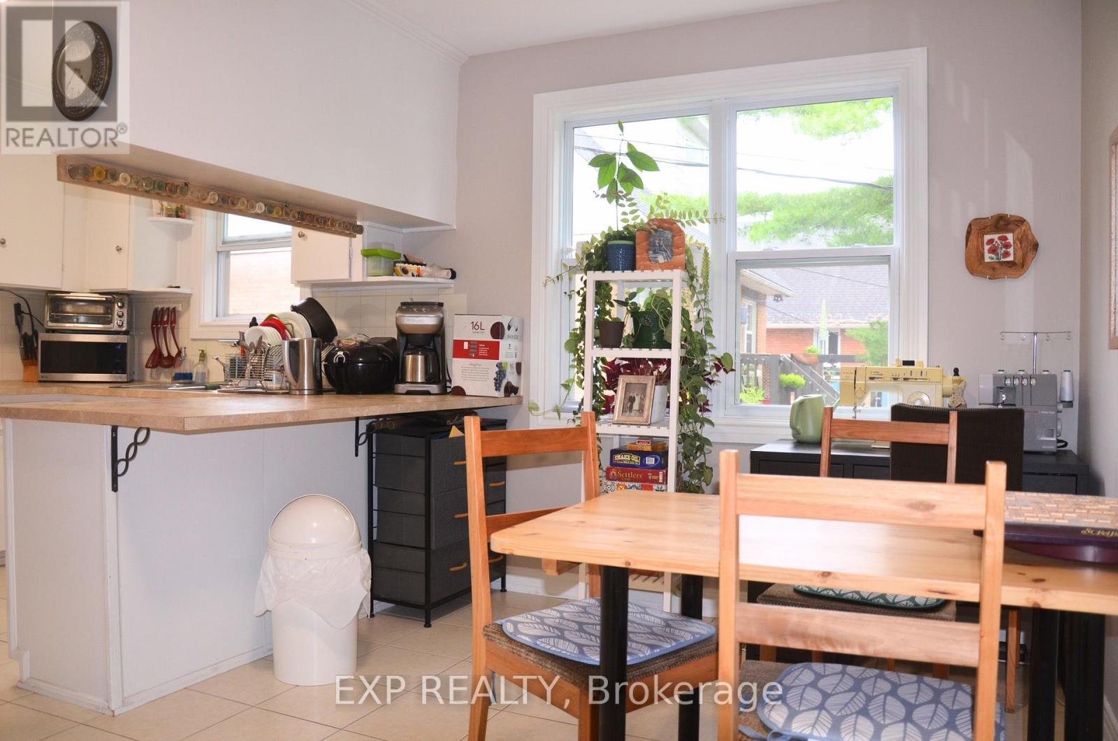 2 Bed, 1 Bath Multi-Family for Rent in Ottawa – 42 LAVERGNE STREET, Ottawa – MLS# X13484240 - Image 17