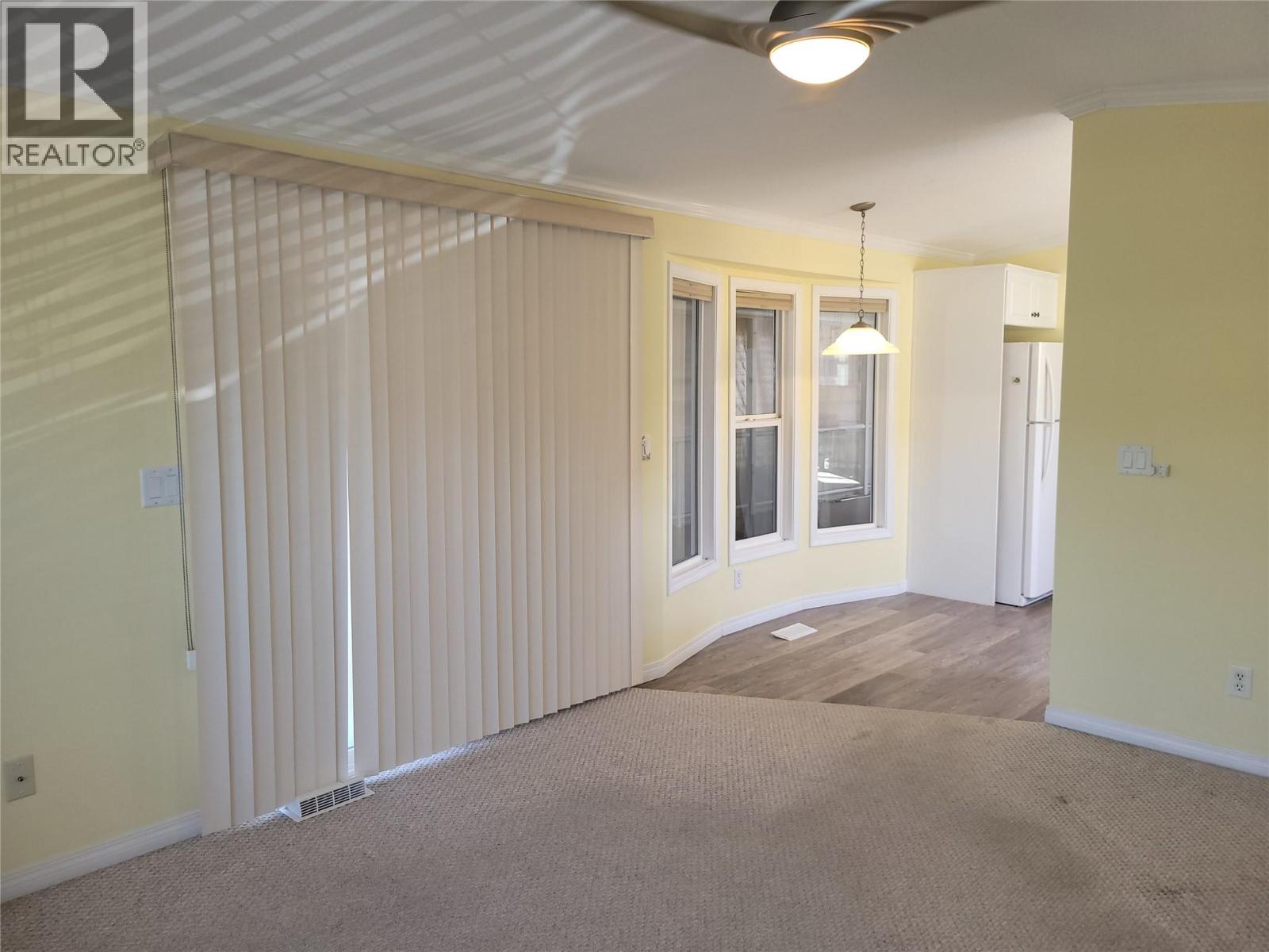 #298 415 Commonwealth Road - 12