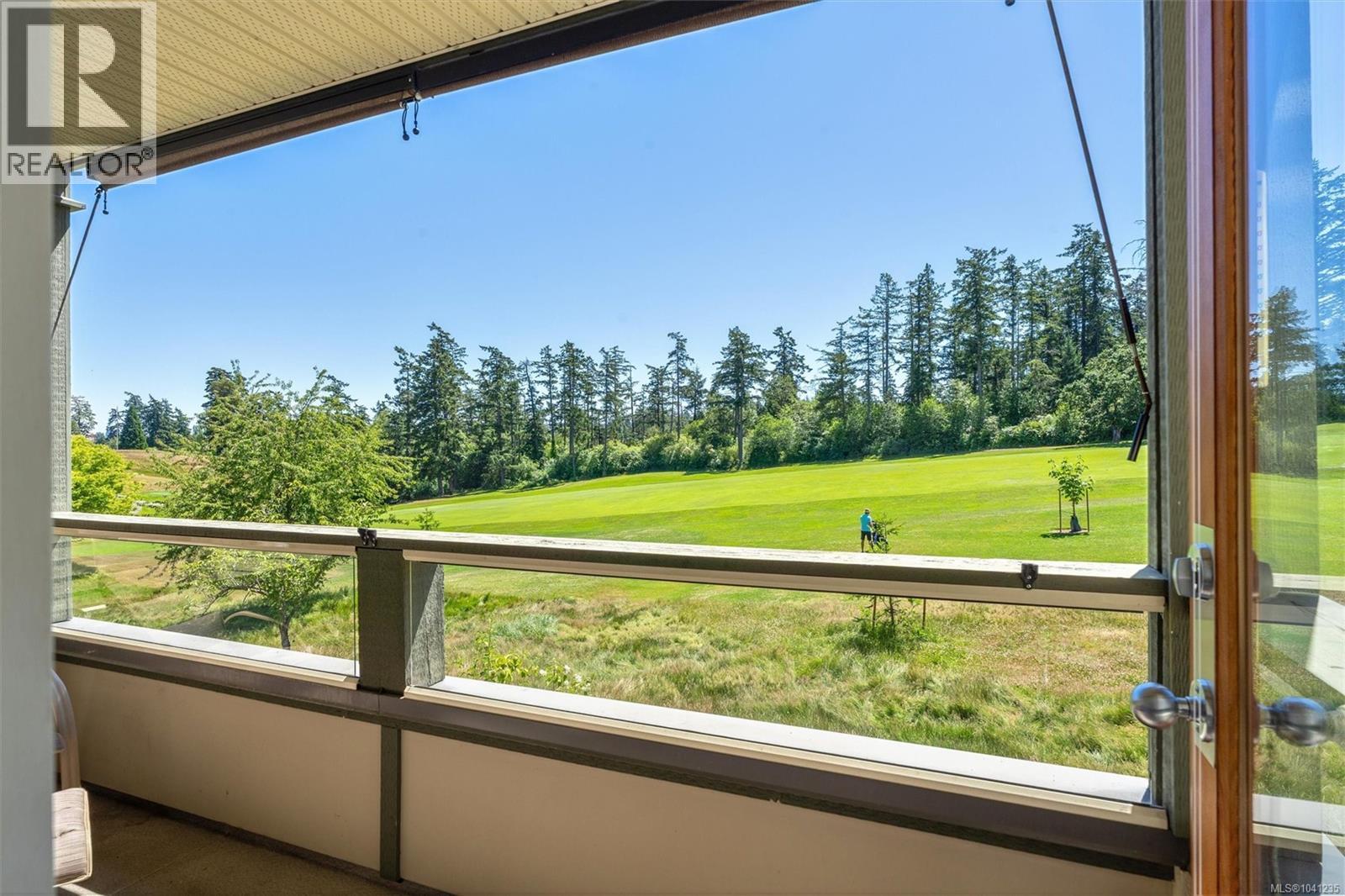 203C 1115 Craigflower Rd, Esquimalt