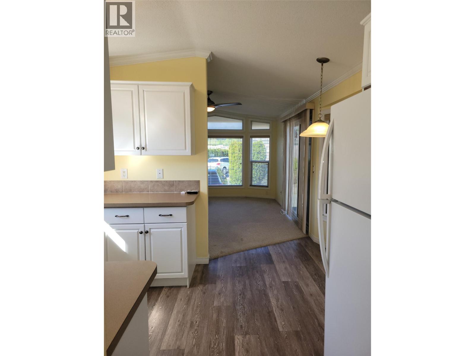 #298 415 Commonwealth Road - 7