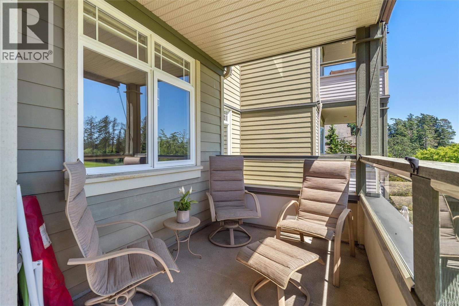 203C 1115 Craigflower Rd, Esquimalt