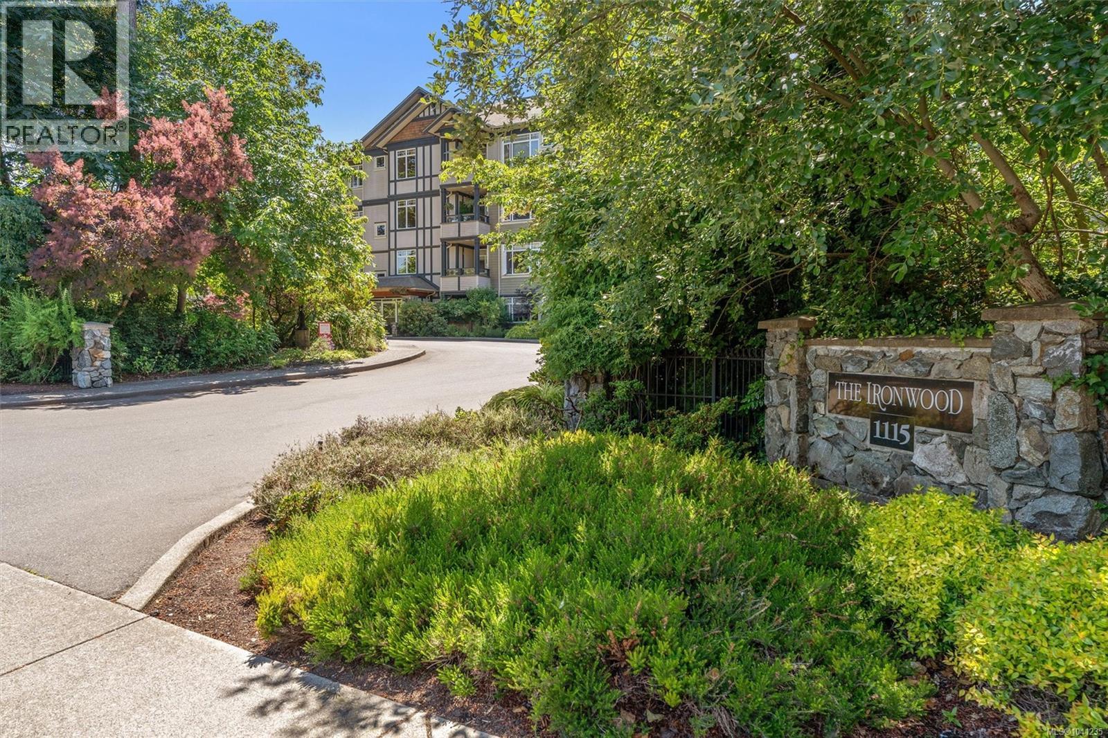 203C 1115 Craigflower Rd, Esquimalt