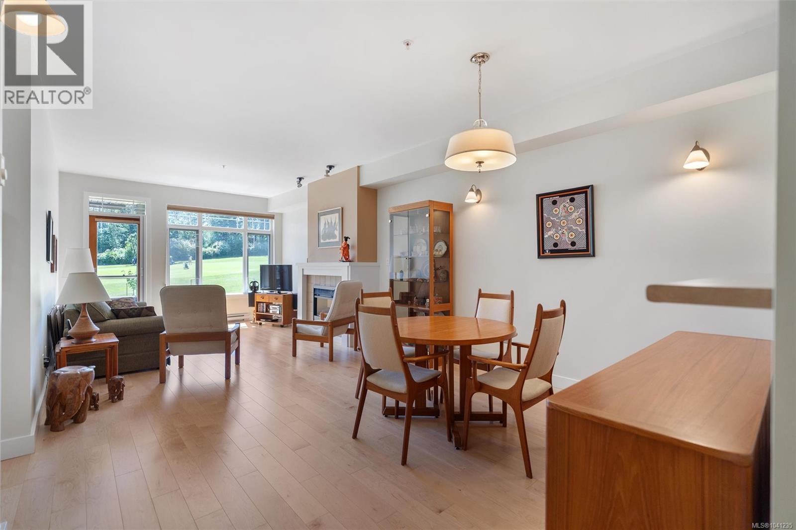 203C 1115 Craigflower Rd, Esquimalt