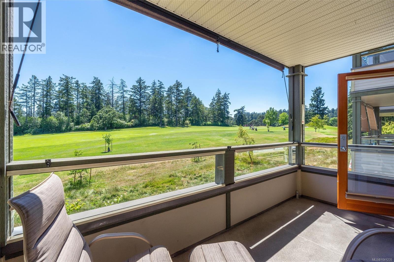 203C 1115 Craigflower Rd, Esquimalt