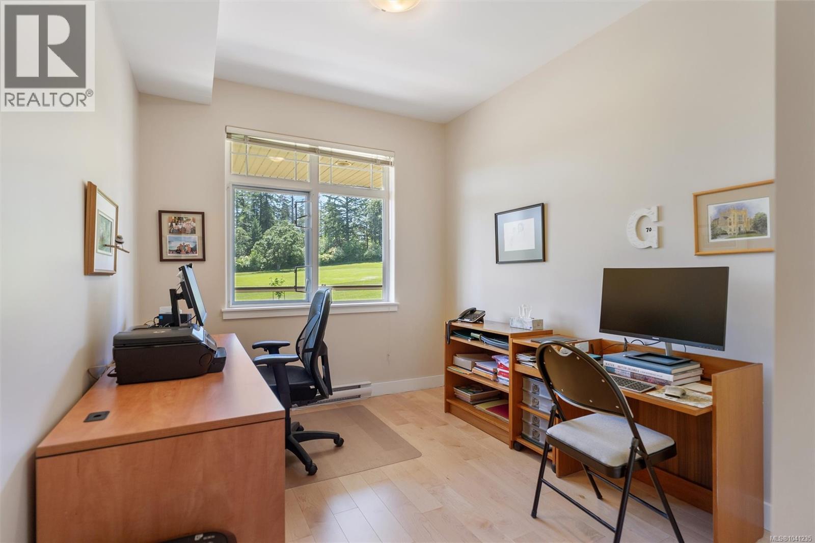 203C 1115 Craigflower Rd, Esquimalt