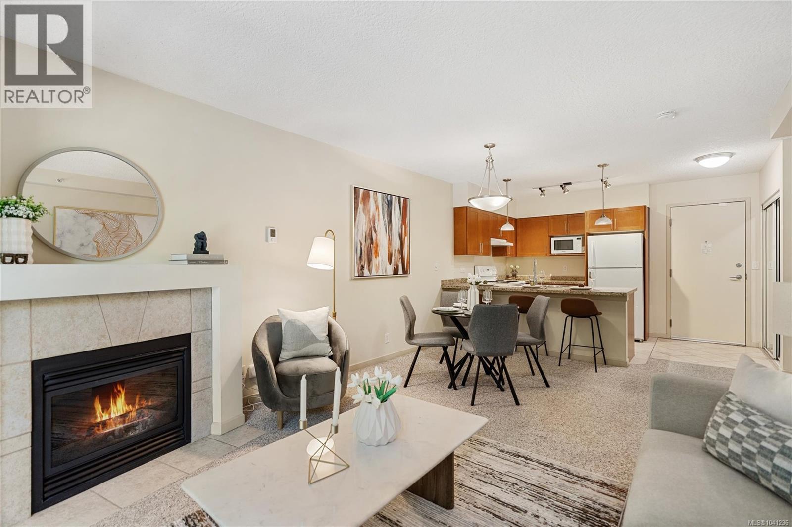 205 827 Fairfield Rd, Victoria