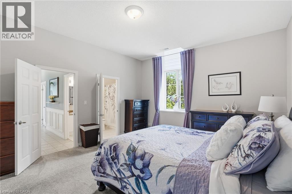 #219 262 DUNDAS Street E - 20