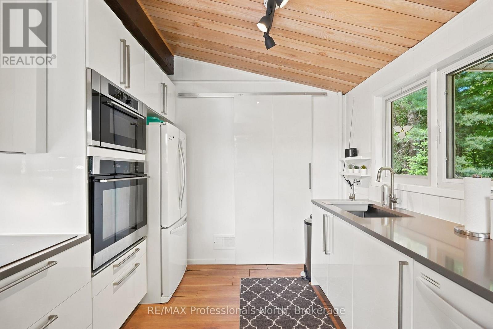 1245 SHERWOOD FOREST ROAD - 22