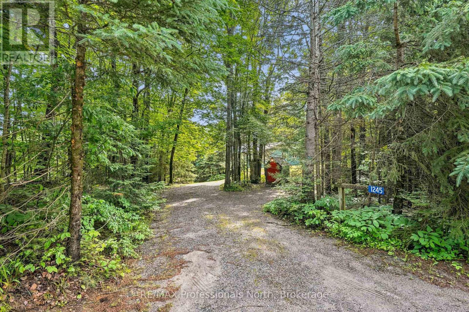 1245 SHERWOOD FOREST ROAD - 39