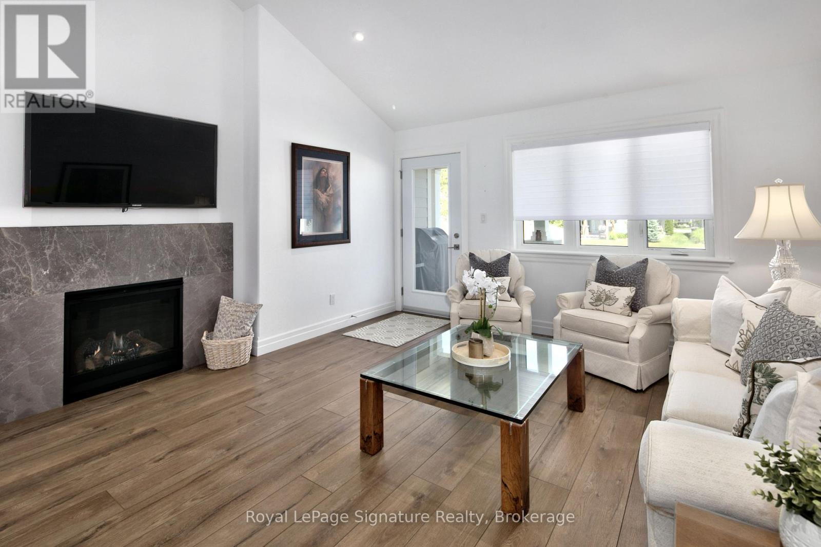 114 DOVE DRIVE W - 11