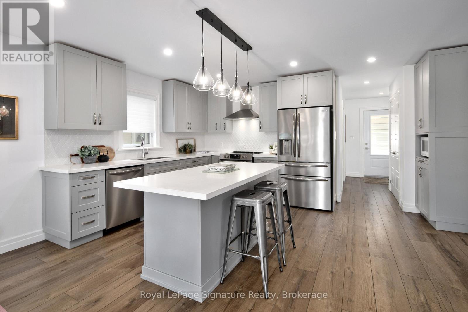 114 DOVE DRIVE W - 6