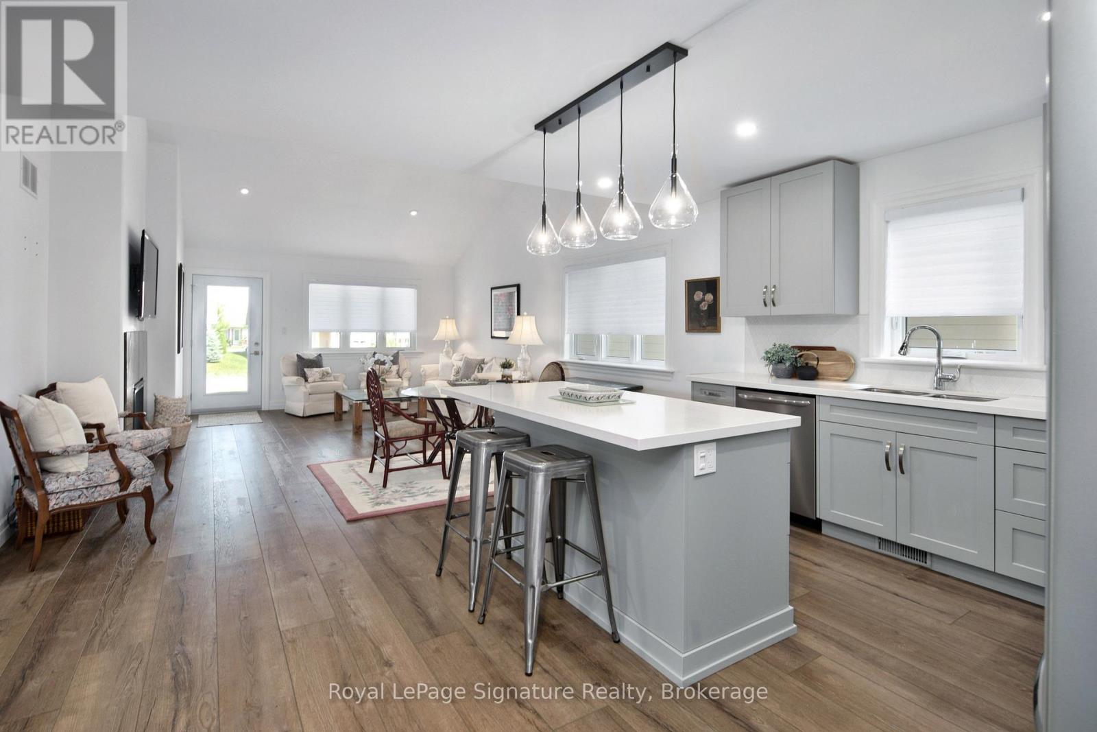 114 DOVE DRIVE W - 9