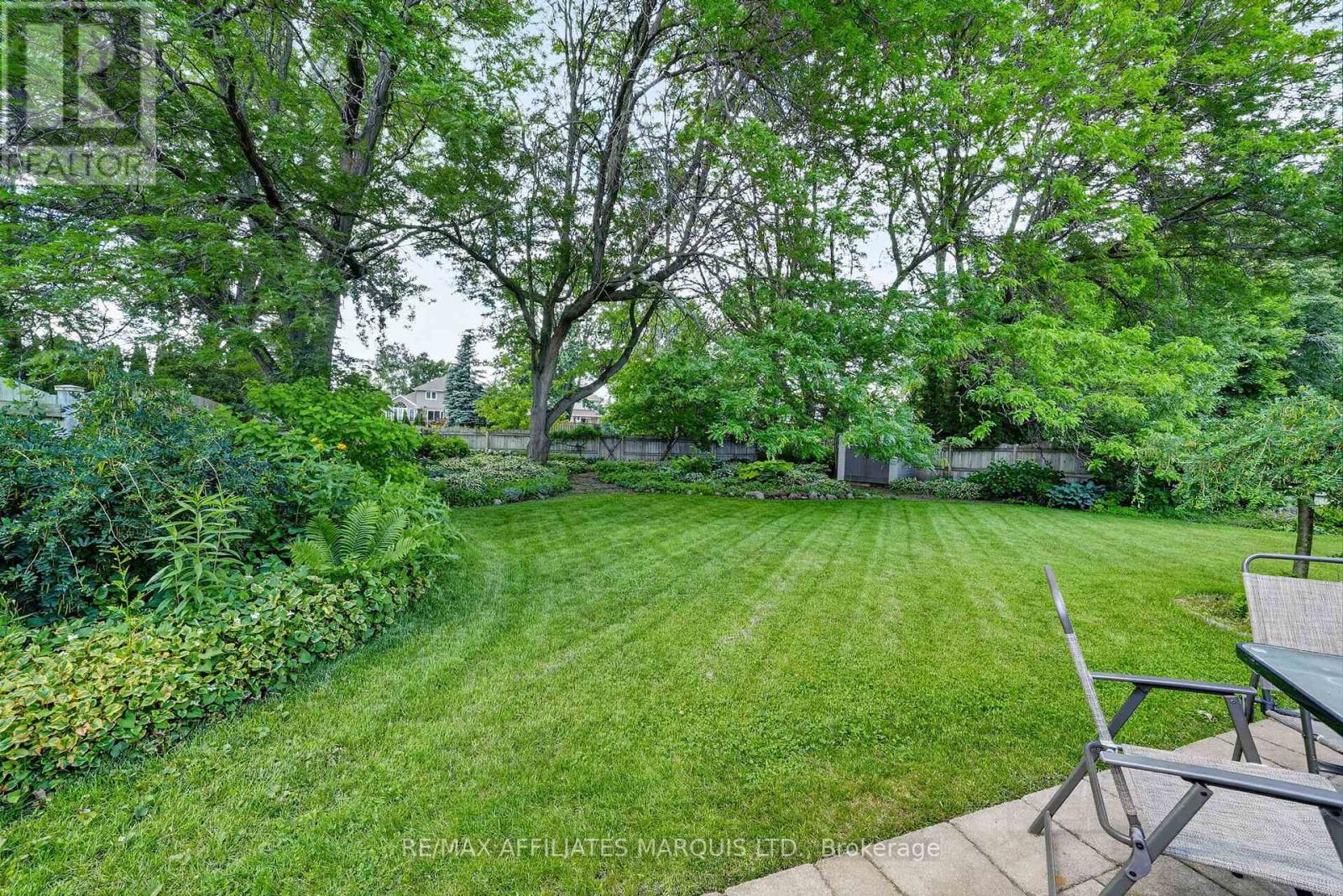 1613 BLAKELY DRIVE - 36