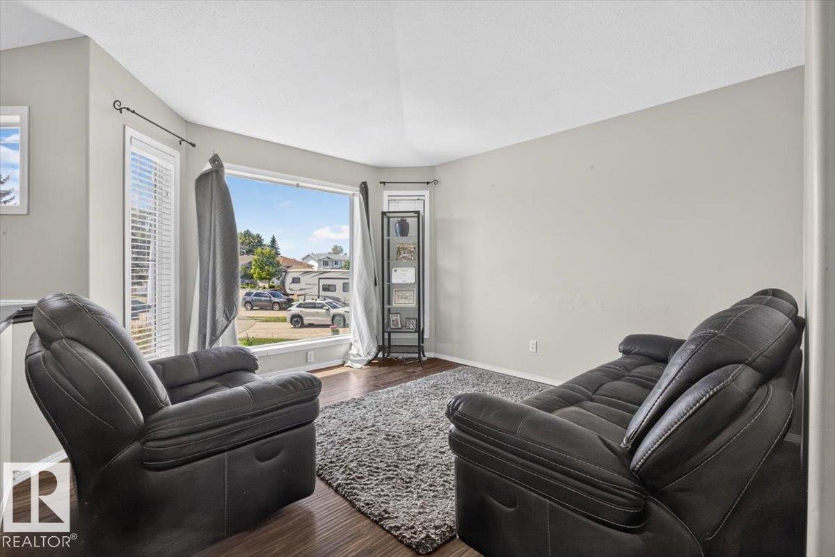 3907 33 ST NW - 9