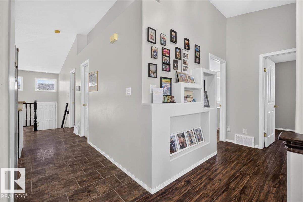 3907 33 ST NW - 11