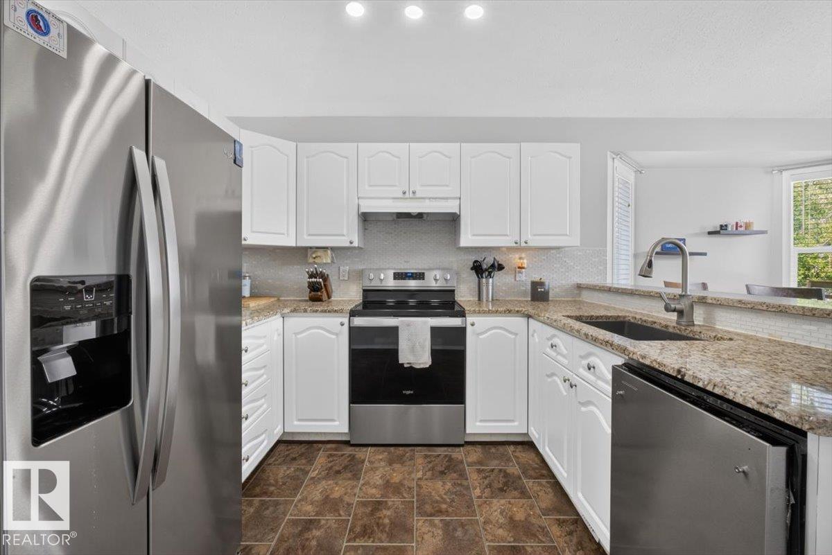 3907 33 ST NW - 15