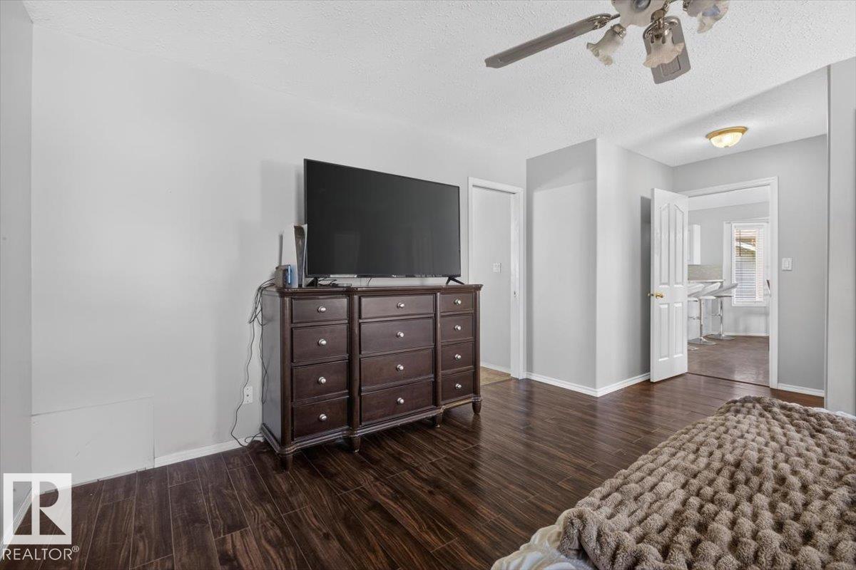 3907 33 ST NW - 22