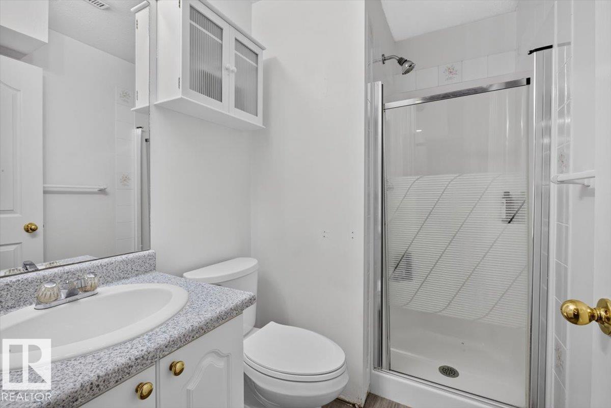 3907 33 ST NW - 33