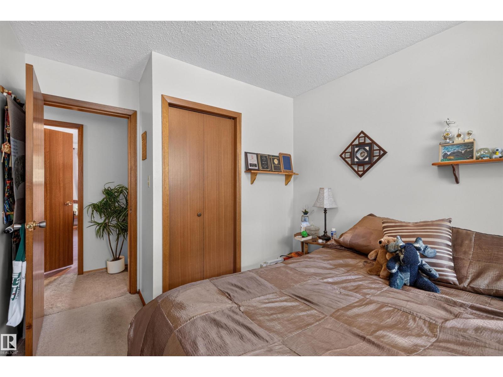 18 GLENBROOK BV — photo 16